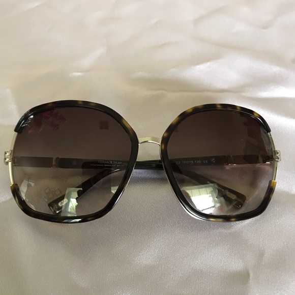 Vintage  VERSACE 1969 sunglasses ,MILANO ITALY main image 13